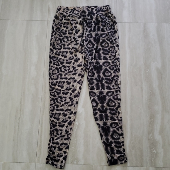 Leggings - Picture 2 of 6